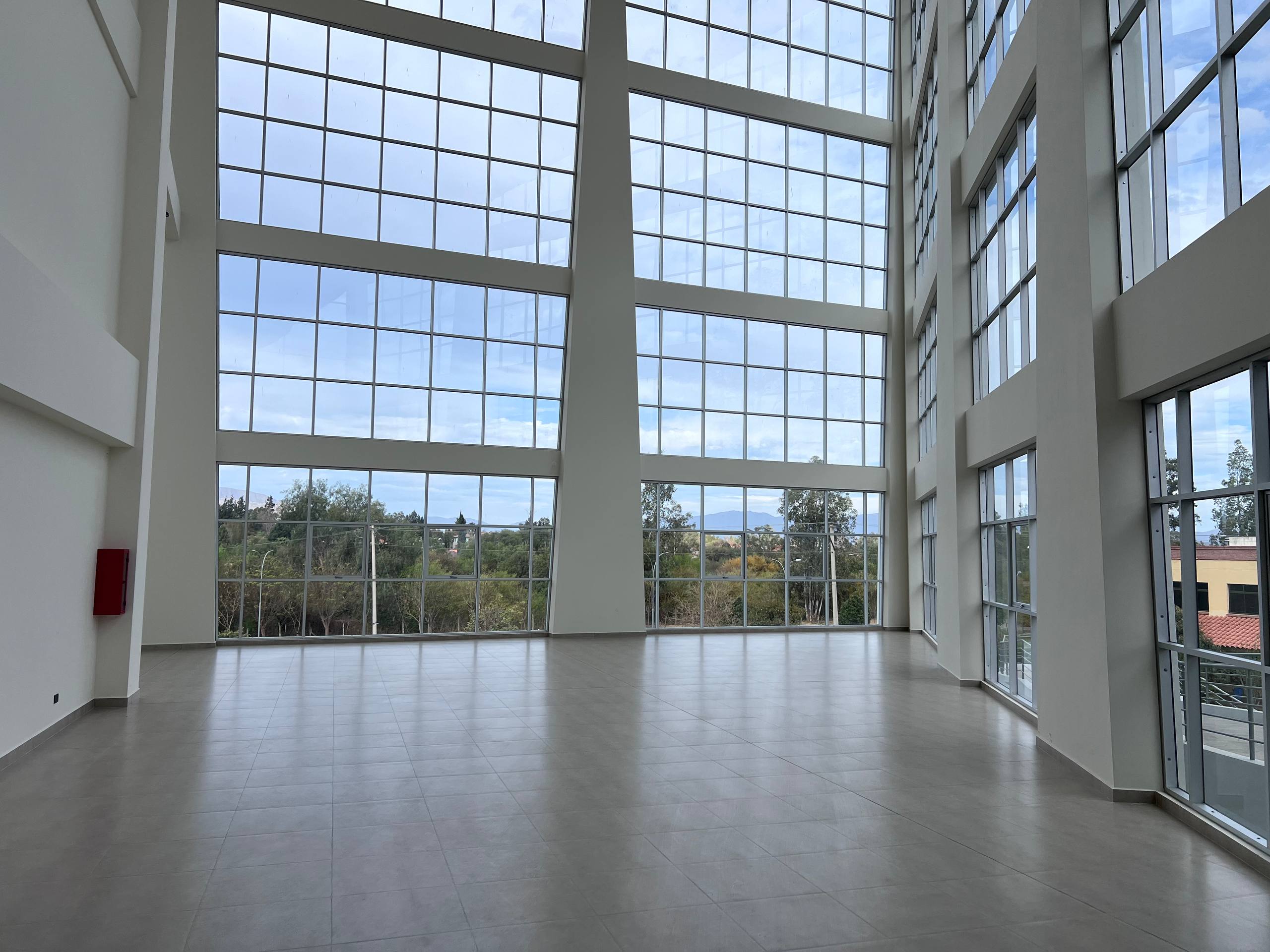Centro de Convenciones UAJMS — lobby