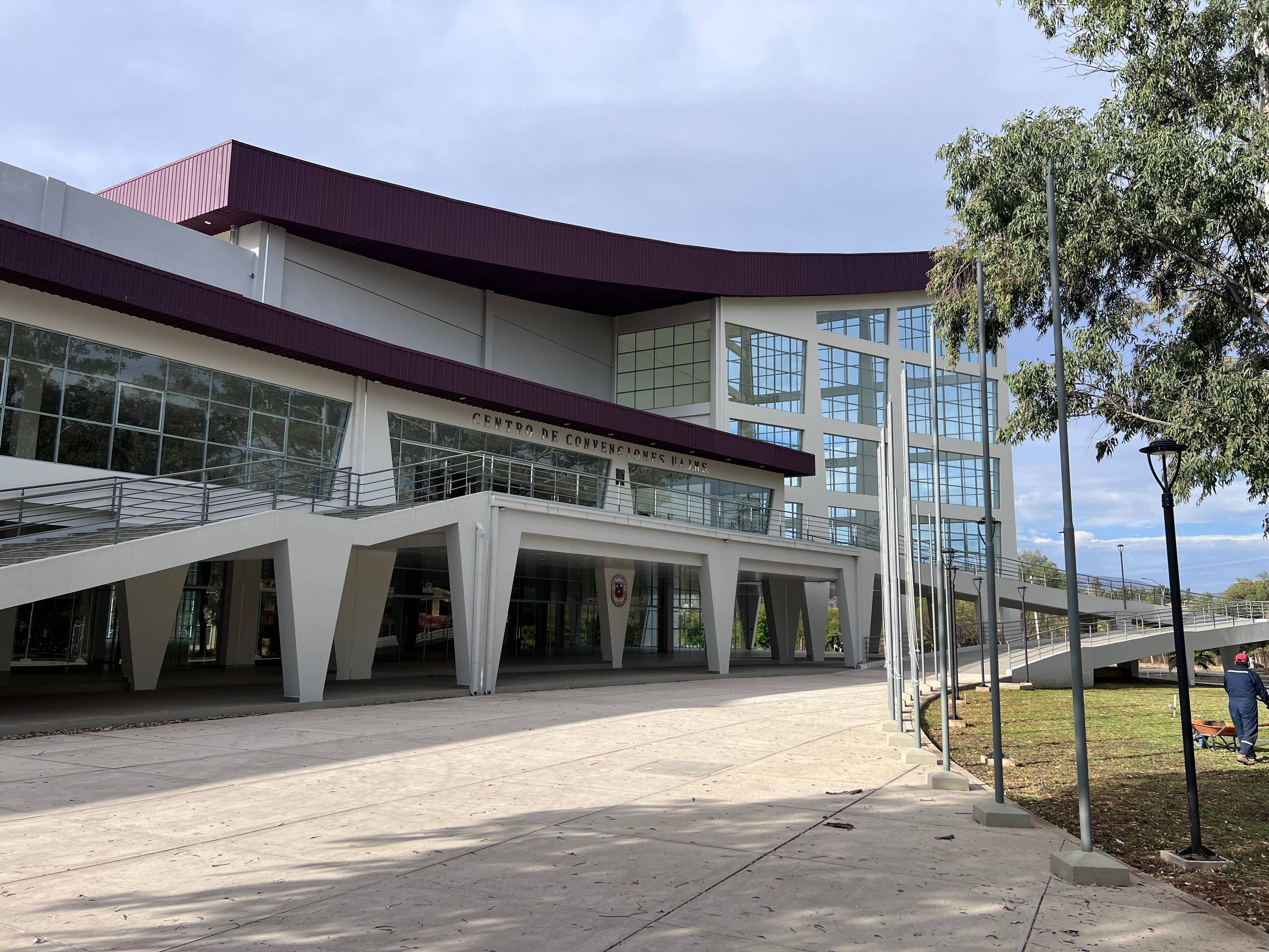 Centro de Convenciones UAJMS — exterior